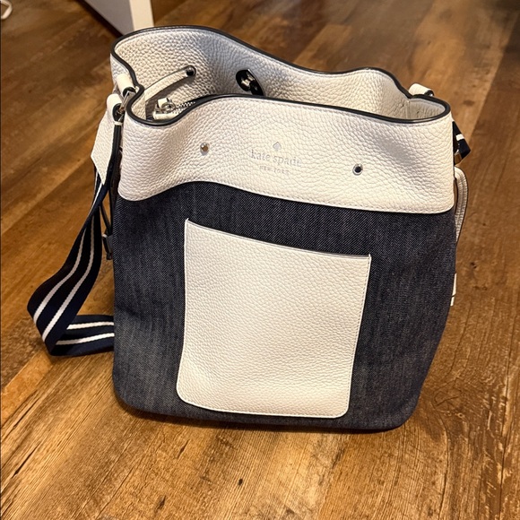 kate spade Handbags - Kate Spade Navy and White Shoulder Bucket Bag